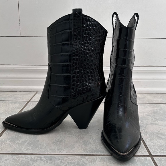 Toral Oslo Short Leather Boots - Picture 6 of 14